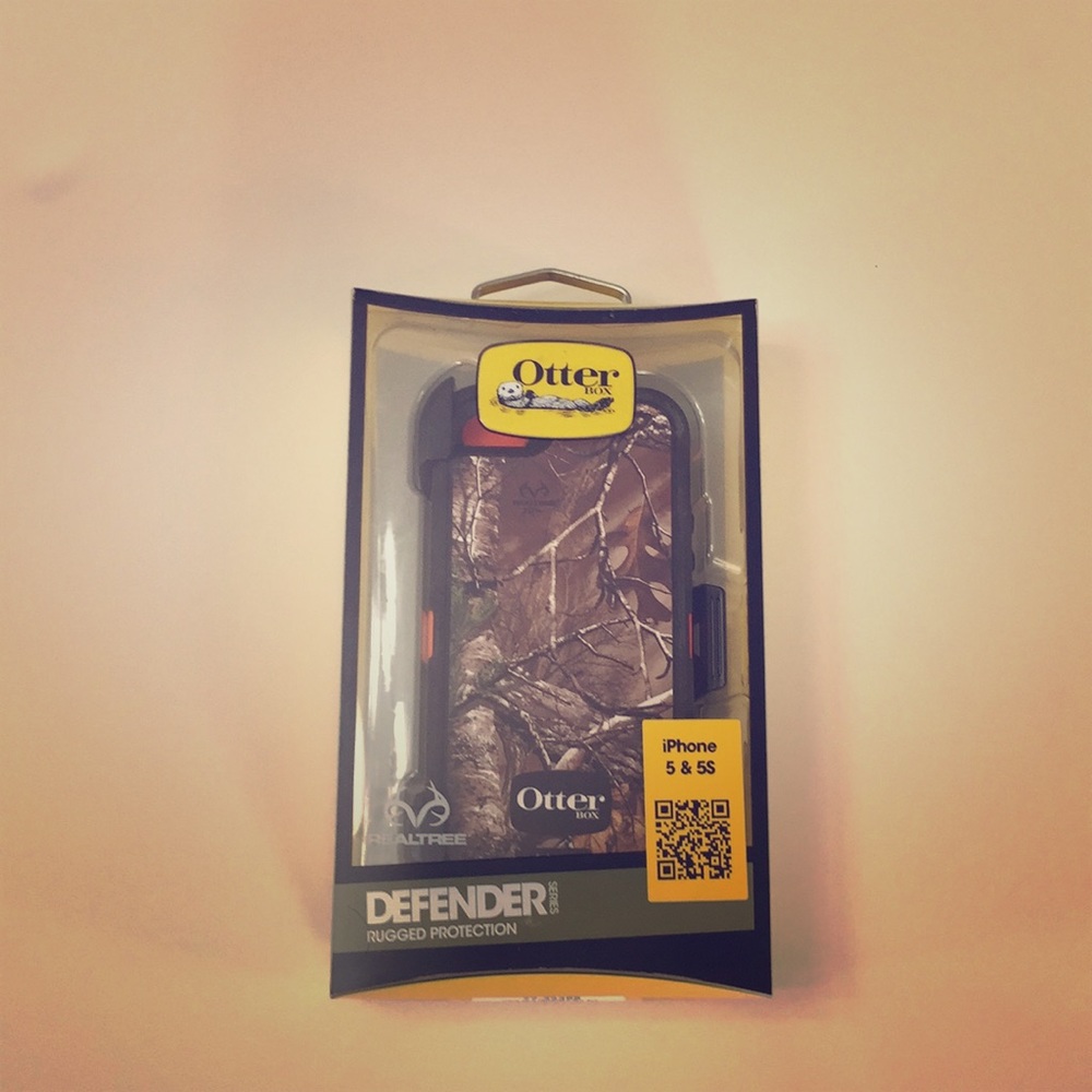 Otter box Defender Series with Belt Clip-lPhone